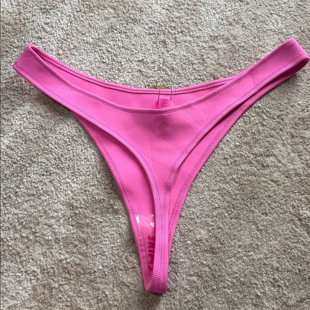 SKIMS NWT swim thong pink size 3X